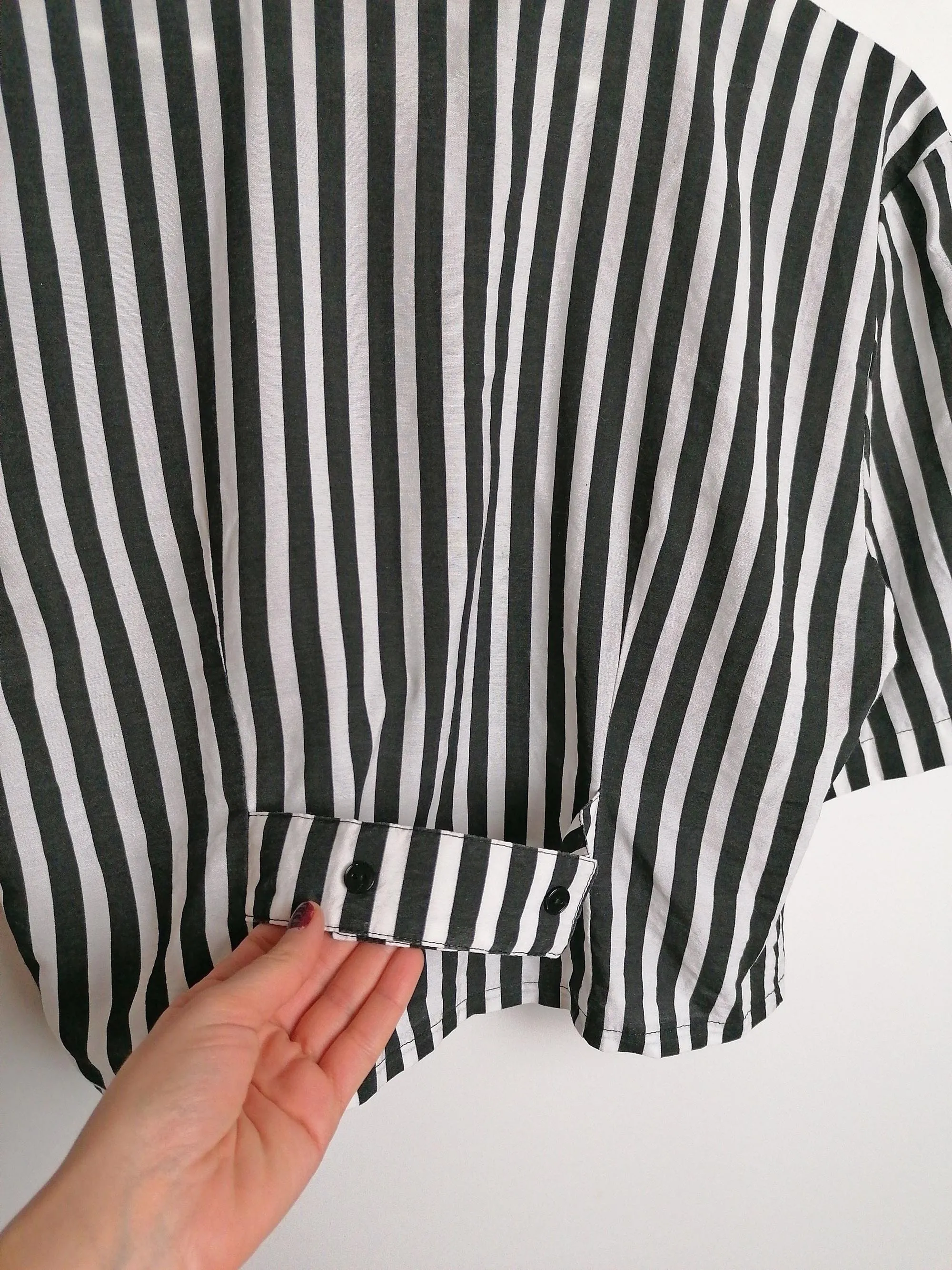 80's 90's Boxy Cropped Blouse Vertical Stripes - size S-M