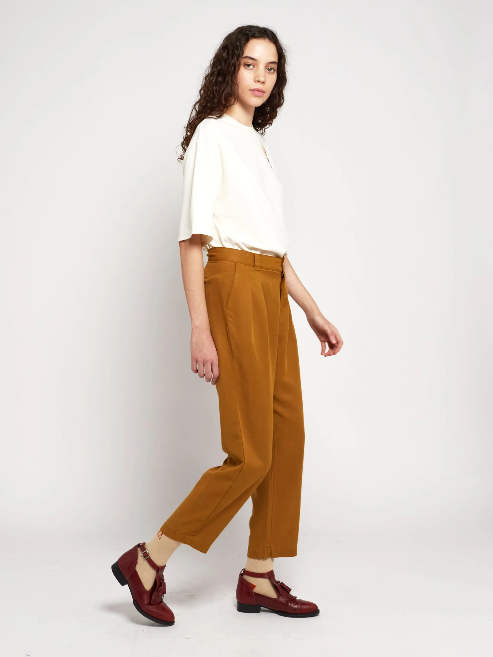 Bobo Choses WOMAN | Pleated carrot pants