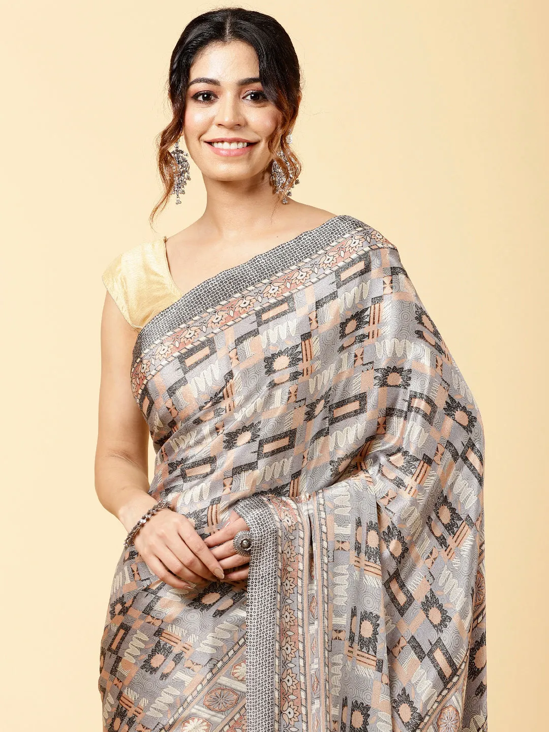 Crepe Abstract Print Saree Design