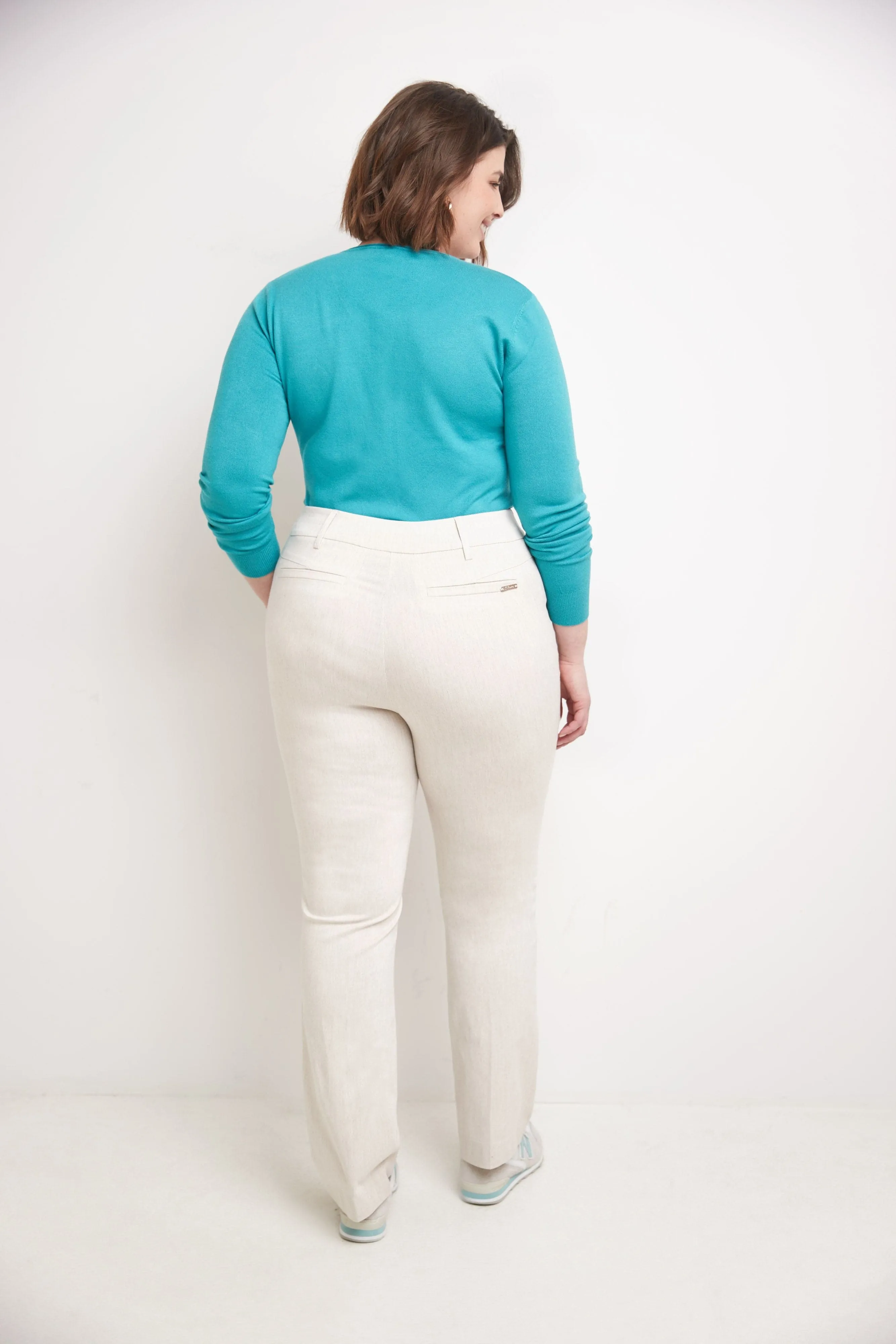 Curvy Pull-on Barely Bootcut Classic Pants