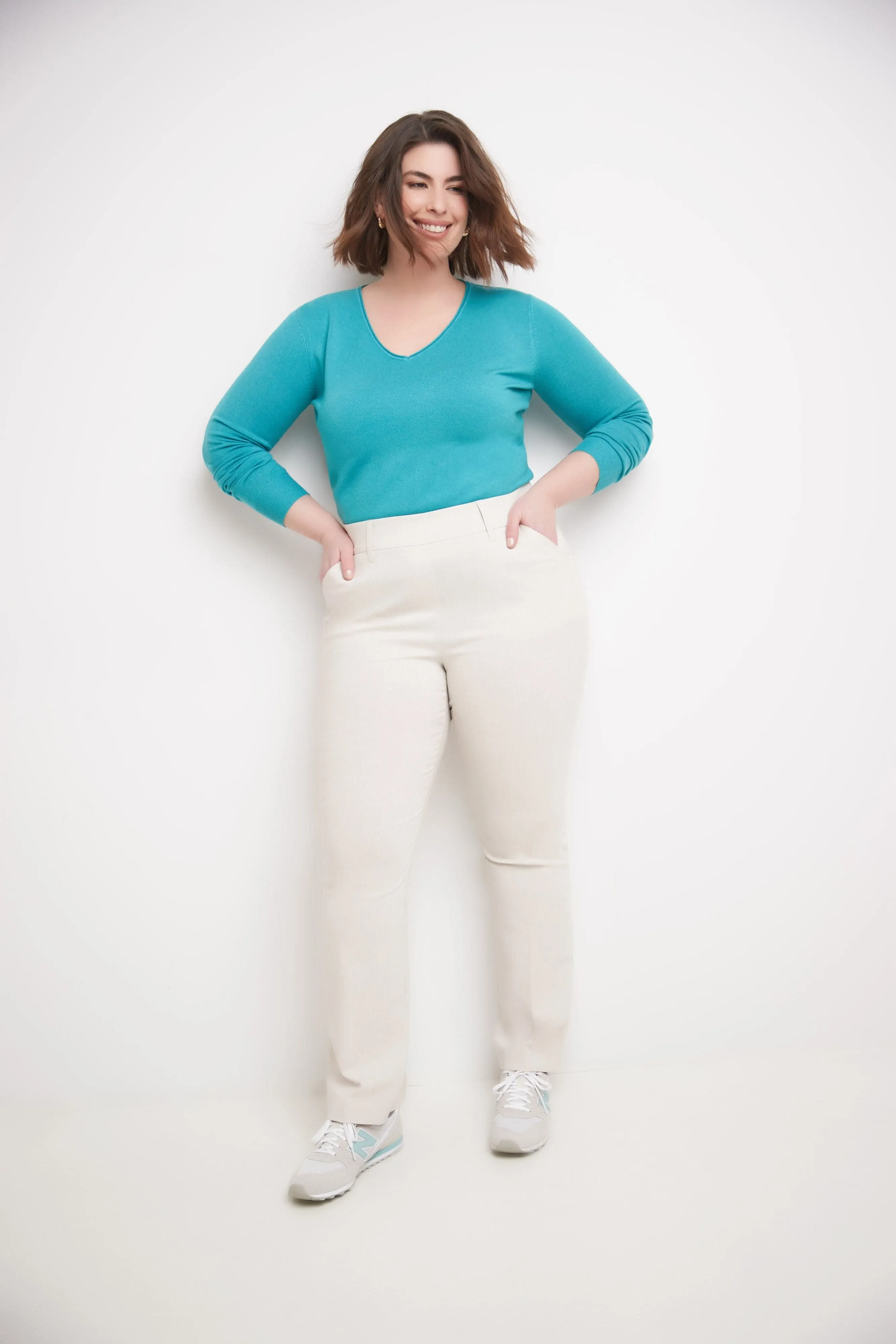 Curvy Pull-on Barely Bootcut Classic Pants