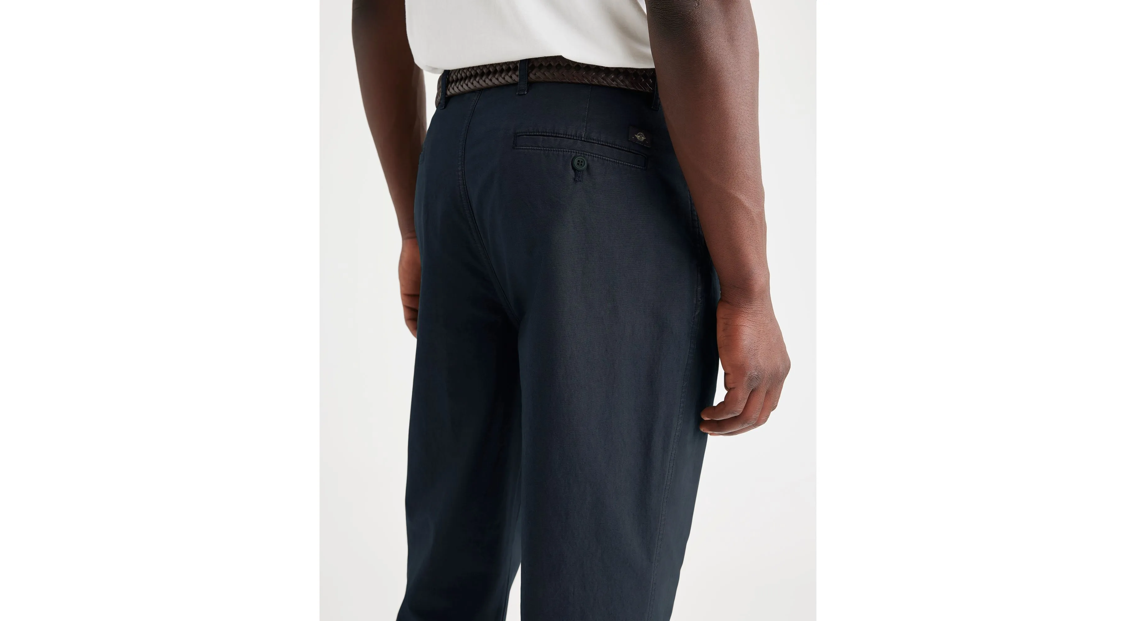 Men's Relaxed Taper Fit Original Pleated Chino Pants