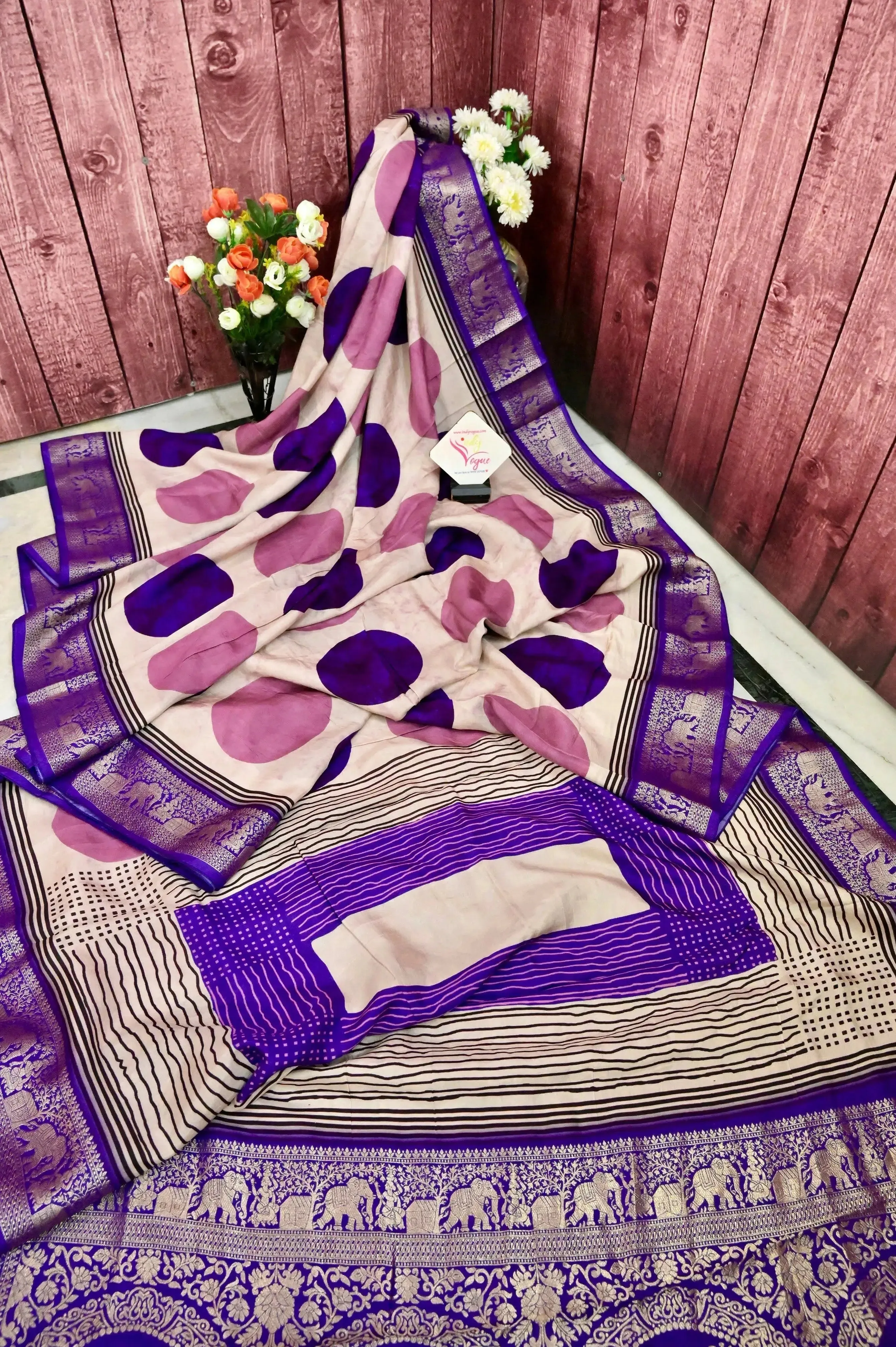 Offwhite and Multicolor Dola Silk Saree with Zari Weaving