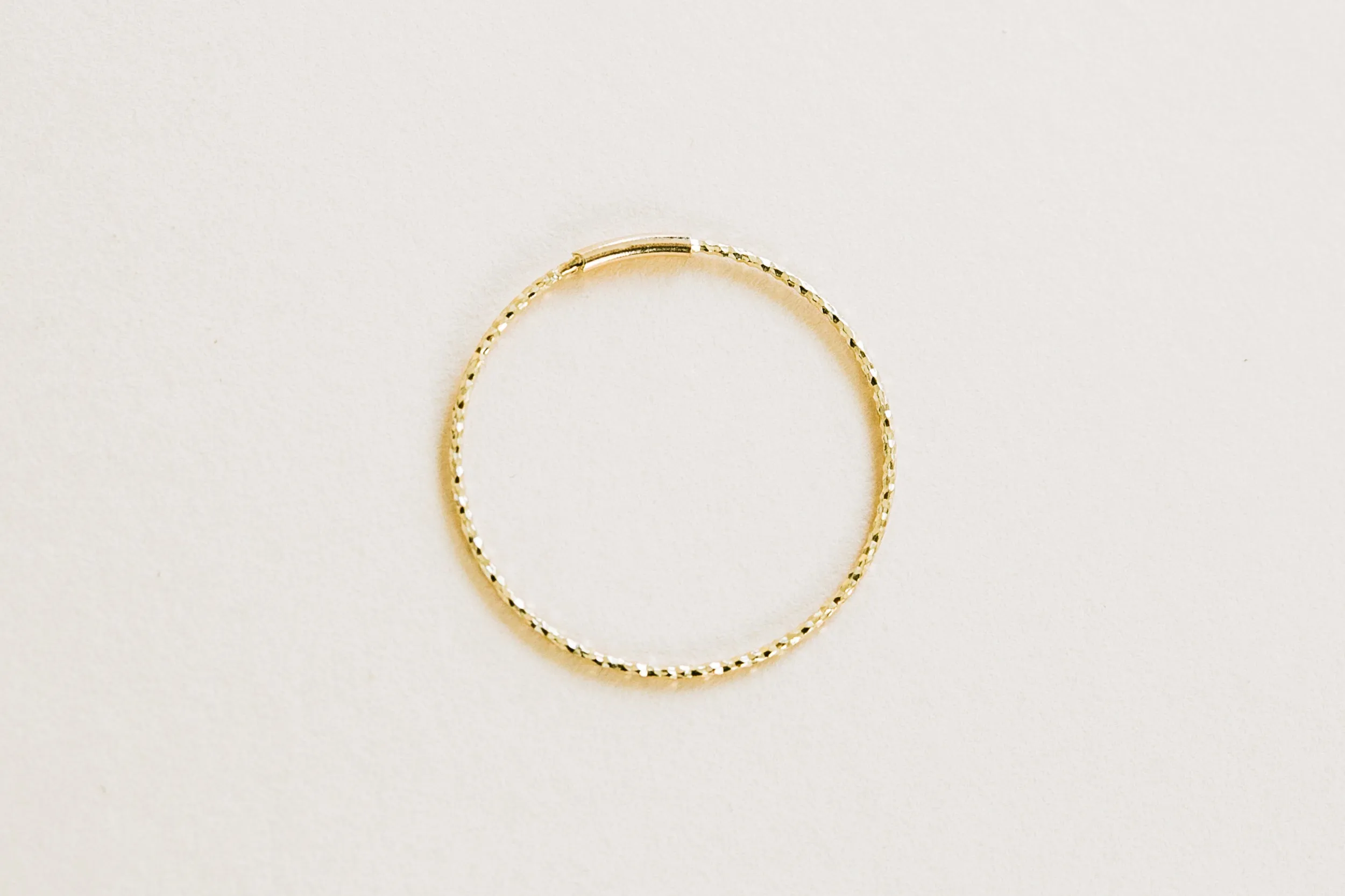 Twist Bling Circle Round Wave Pipe Hoop Ring Piercing Earring 14K Solid Gold